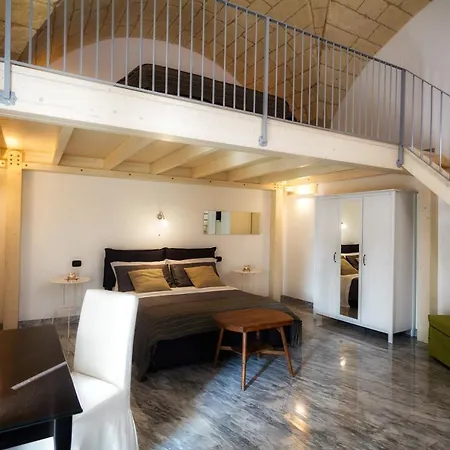 Filigus Oda ve Kahvaltı